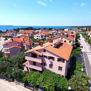  Apartment Mira 1293