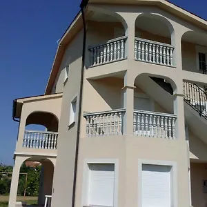  Apartment Slavko